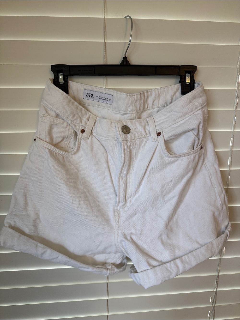 Zara White High-Rise Rolled Hem Denim Shorts